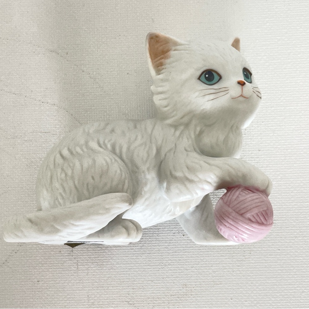 Vintage Cat Bride Wall Plaque + Schmid White Kitten Figurine Cottagecore Set - Picture 7 of 16